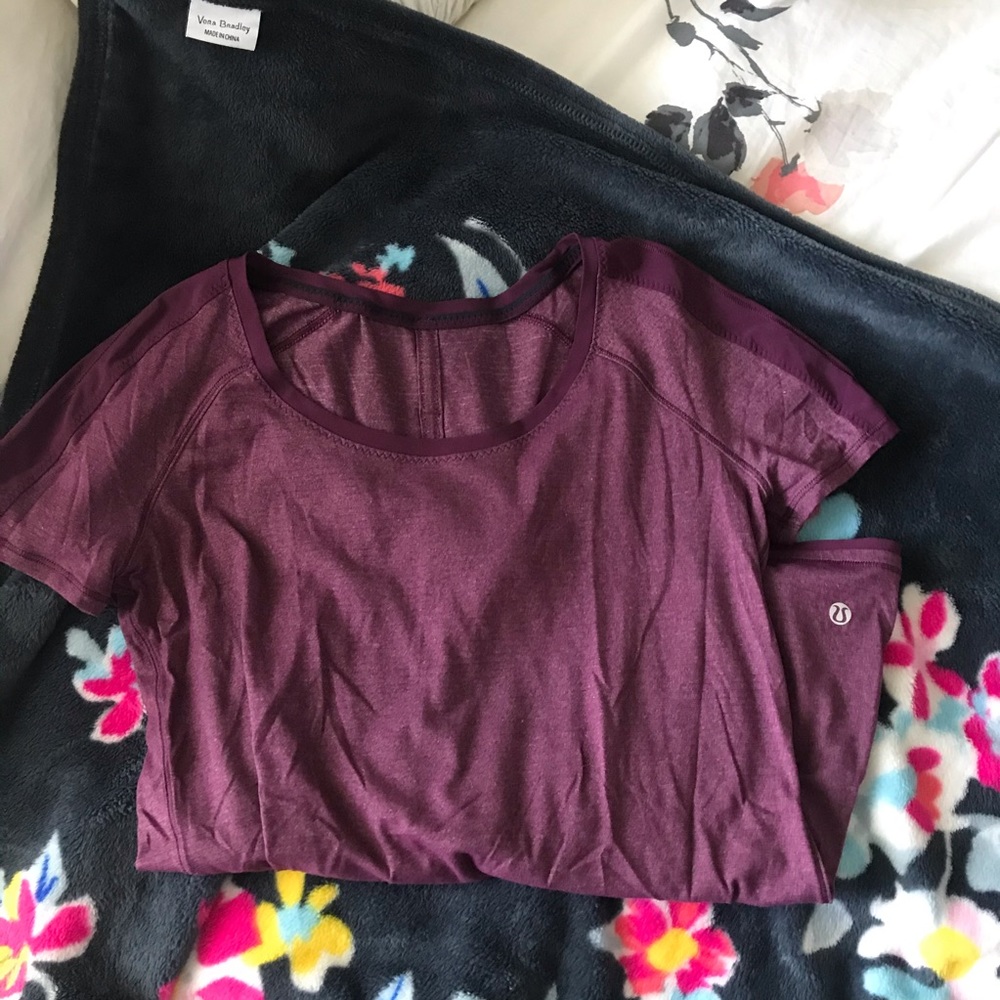 Lululemon T shirt